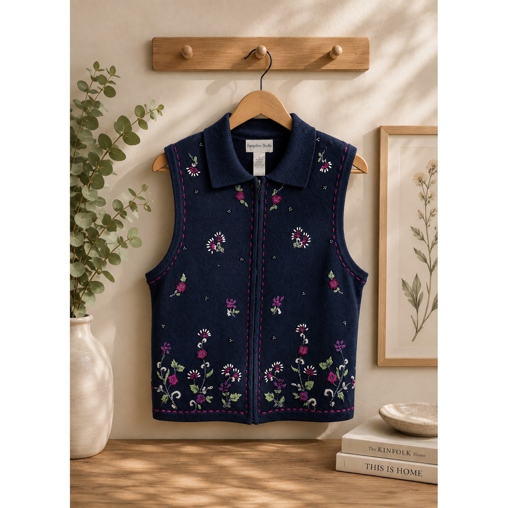 VTG Hampshire Studio Embroidered Floral Sweater Vest Women's Small Black Zip